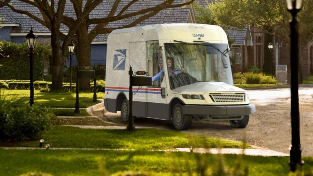 USPS under fire for new mail truck’s dire fuel economy